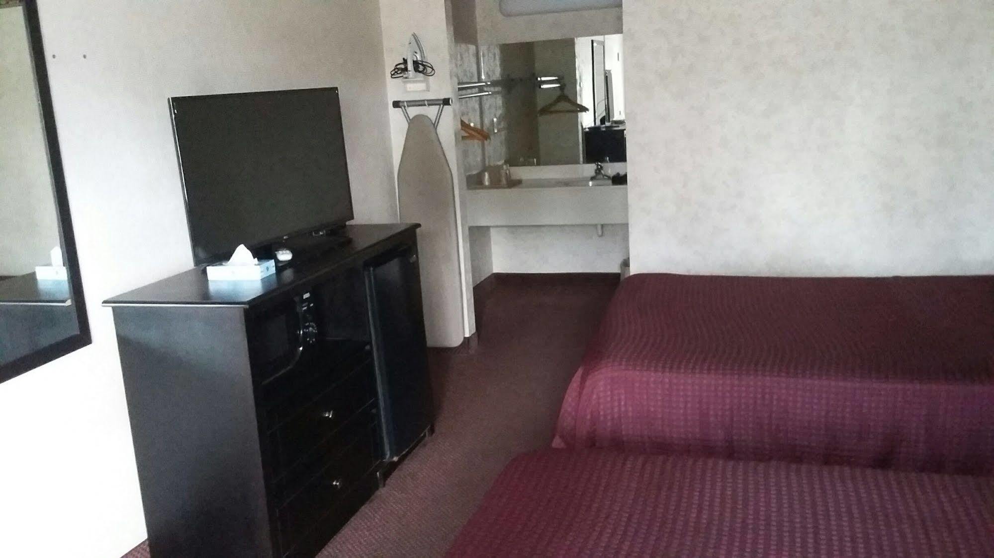 Deer Field Inn Osceola Екстериор снимка